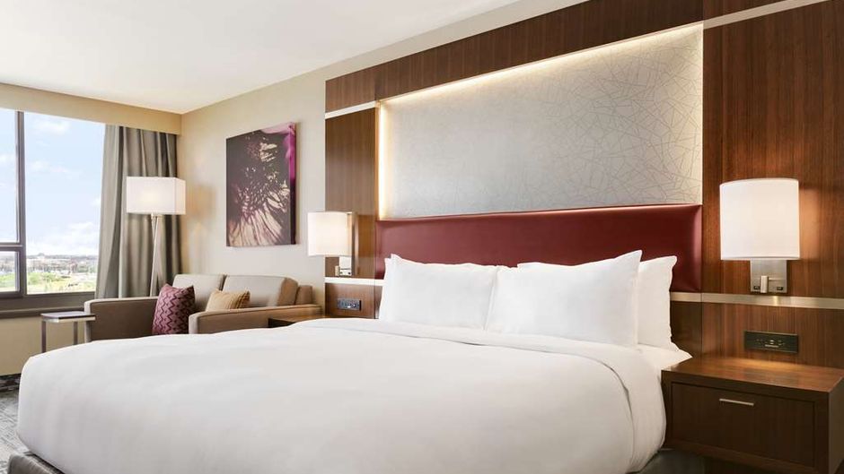 DoubleTree by Hilton Toronto Arpt West Room
