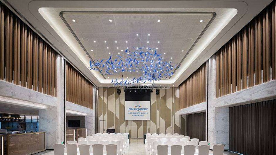 Howard Johnson Yacht Club Hotel Ballroom