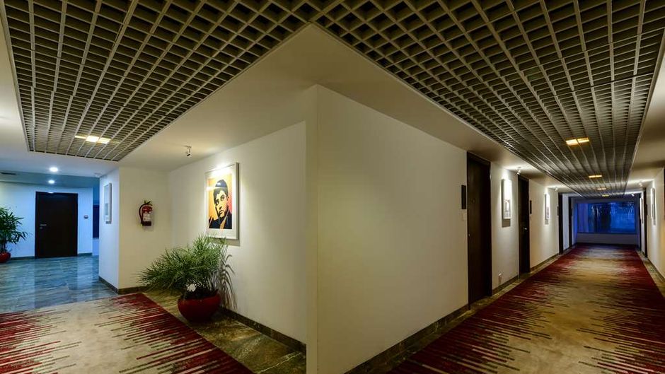 Howard Johnson by Wyndham Kolkata Lobby