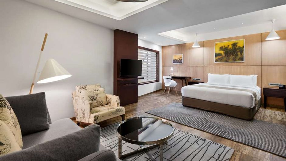 Howard Johnson by Wyndham Kolkata Suite