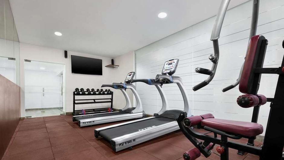 Howard Johnson by Wyndham Kolkata Health