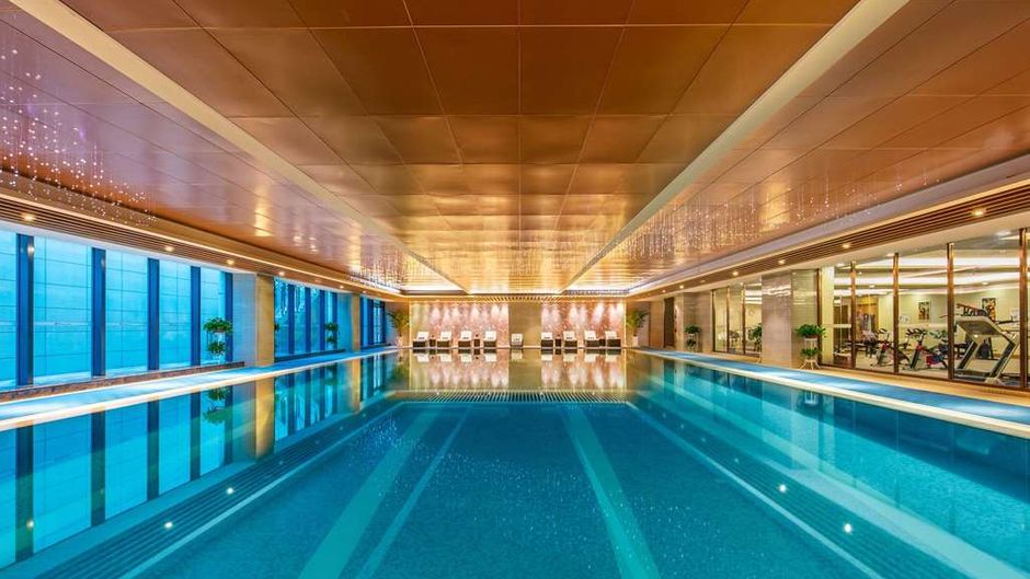 Ramada by Wyndham Heze Pool