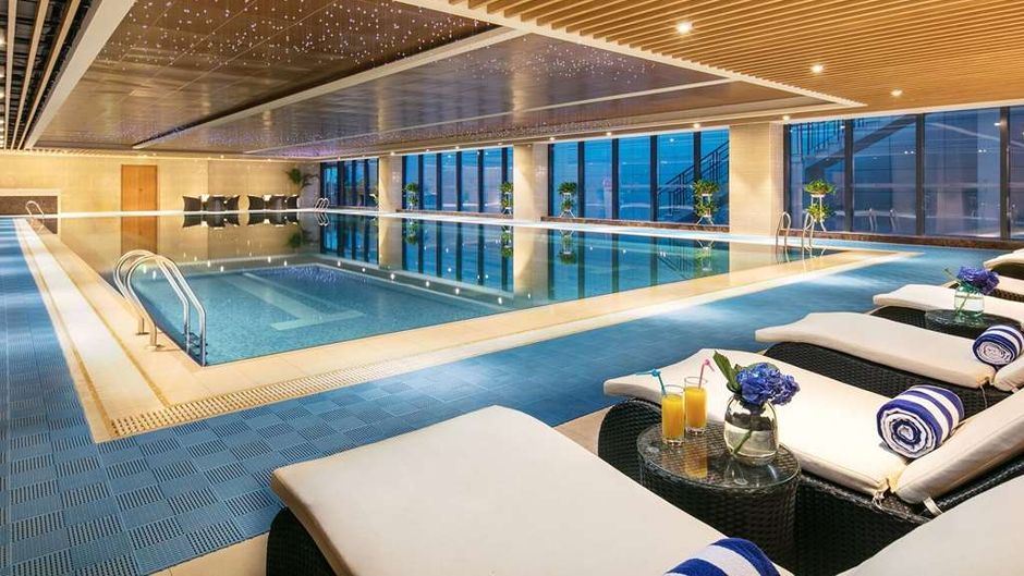 Ramada by Wyndham Heze Pool