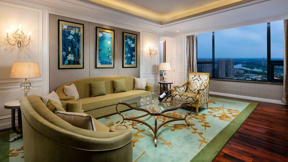 Ramada by Wyndham Heze Suite