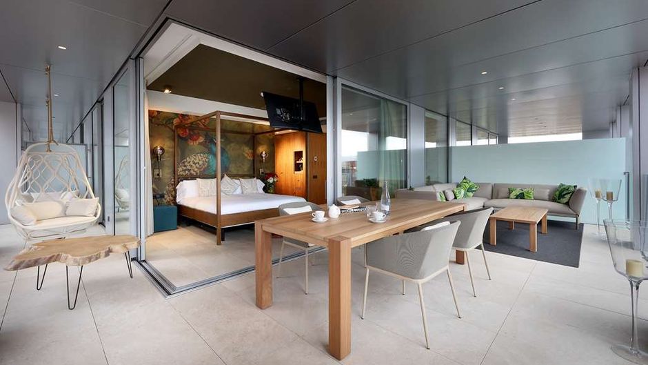 Hotel SB Glow Suite