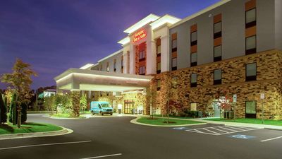 Hampton Inn & Suites Glenarden