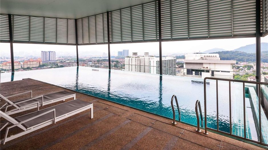 Mercure Selangor Selayang Pool