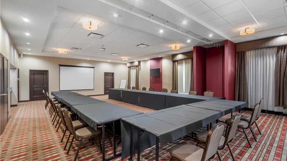 Best Western Plus Hinton Inn & Suites Meeting
