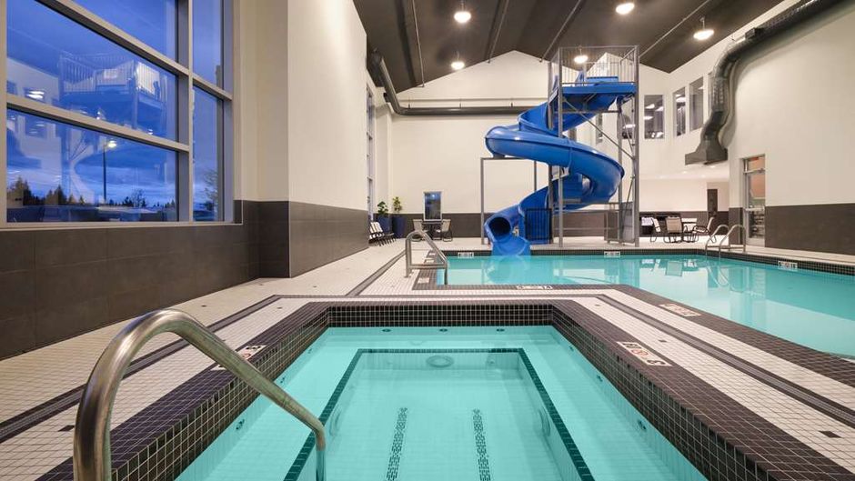 Best Western Plus Prince George Pool