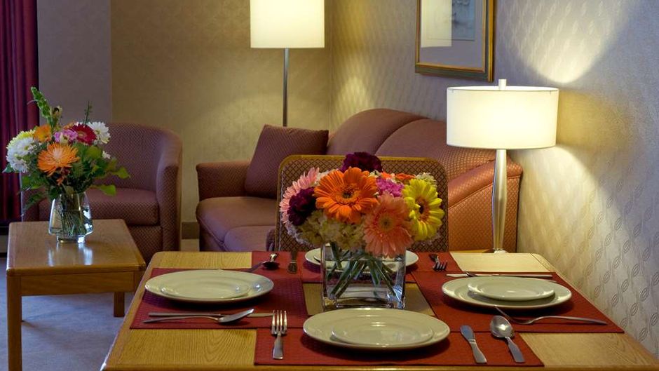 Cartier Place Suite Hotel Suite