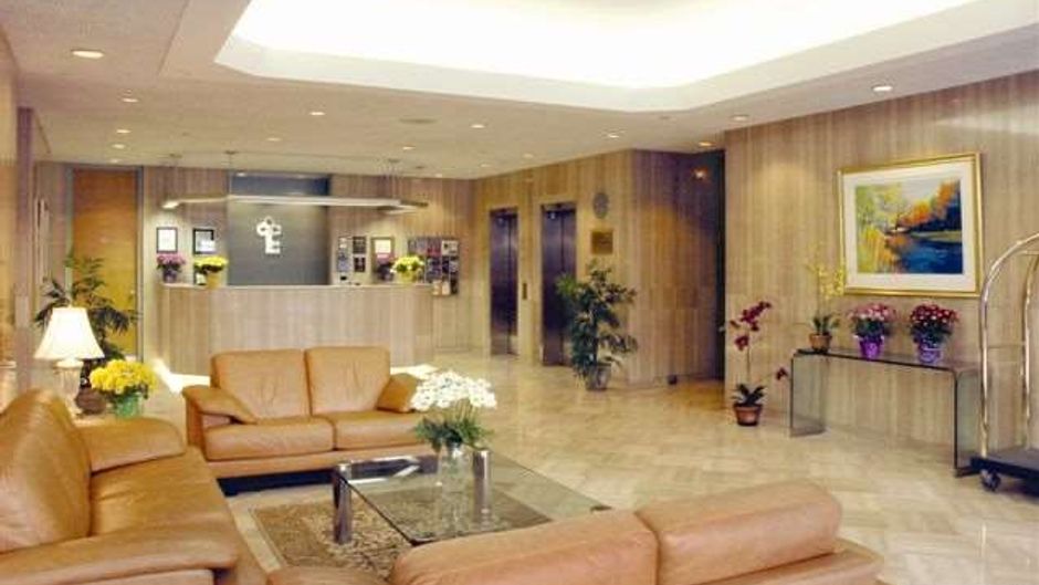 Cartier Place Suite Hotel Lobby