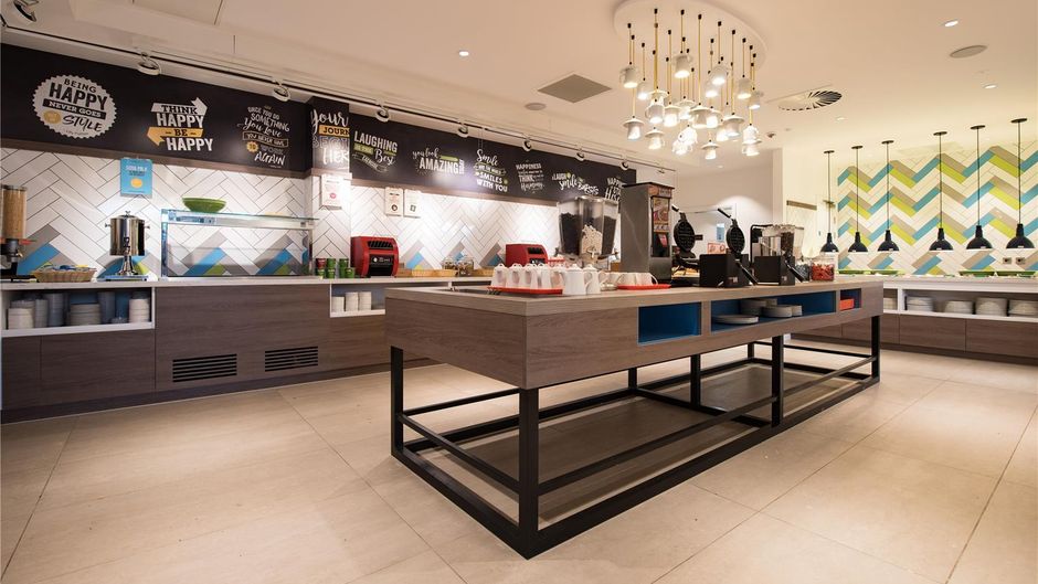 Hampton by Hilton Edinburgh West Restaurant
