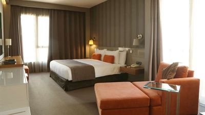 ParkTower Suites