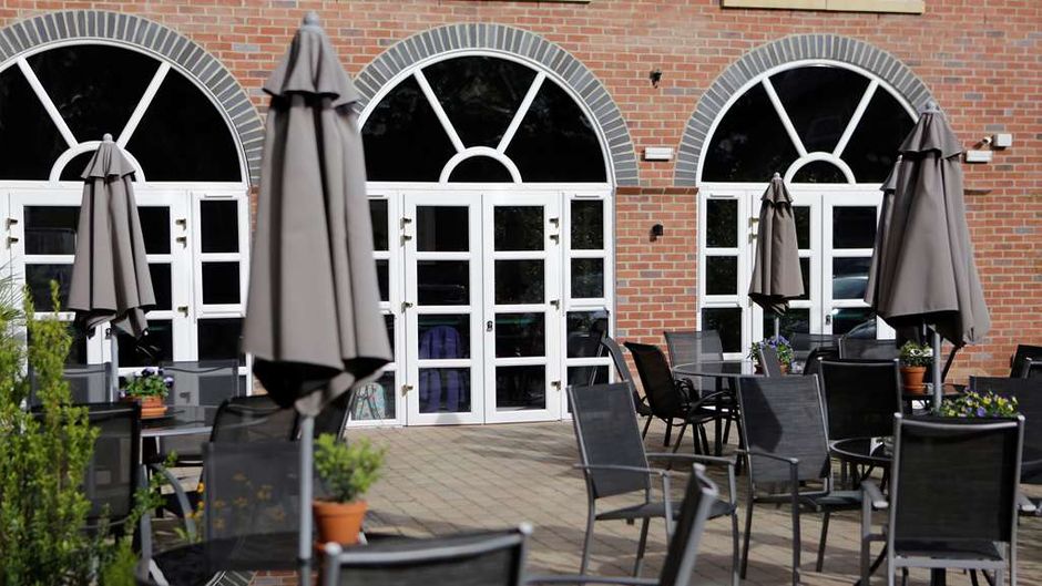 DoubleTree By Hilton York Exterior
