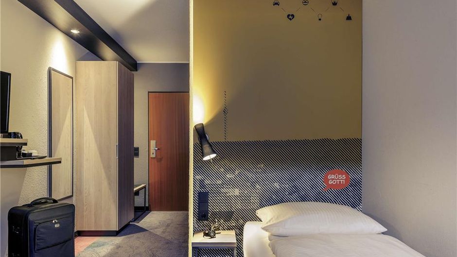 Mercure Hotel Stuttgart Zuffenhausen Room