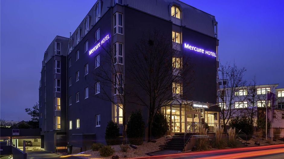 Mercure Hotel Stuttgart Zuffenhausen Exterior