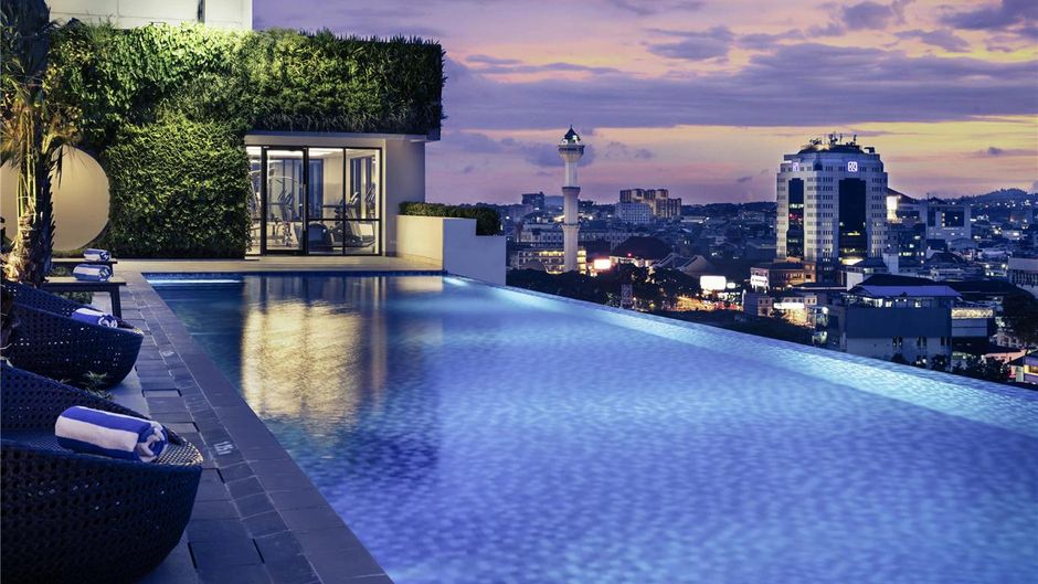 Mercure Bandung City Centre Pool