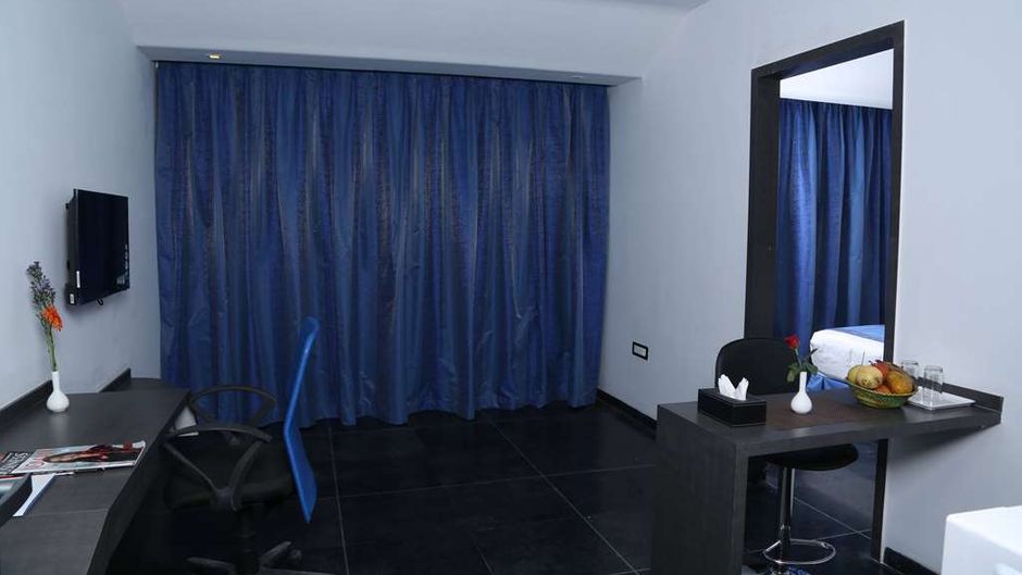 Days Suites Bengaluru Whitefield Room