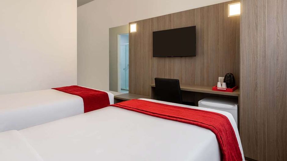 Ramada Encore By Wyndham Osasco Room