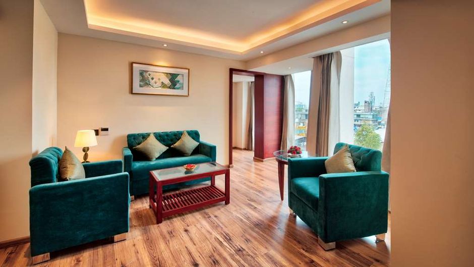 Golden Tulip Essential Jaipur Suite