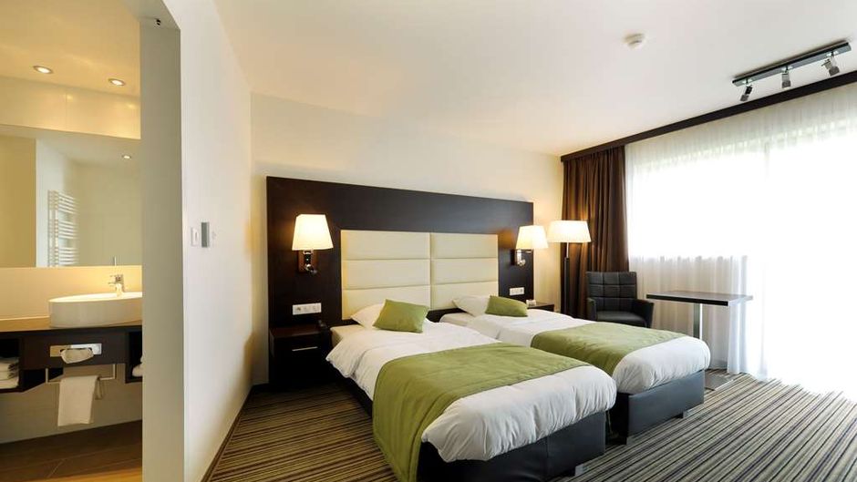 Hotel Charleroi Airport Room