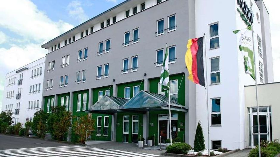 ACHAT Hotel Hockenheim Exterior