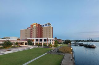 Embassy Suites by Hilton Riverfront