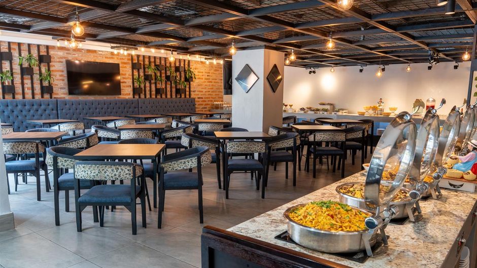 Wyndham Garden Quito Restaurant