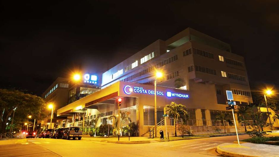 Wyndham Costa del Sol Pucallpa Exterior