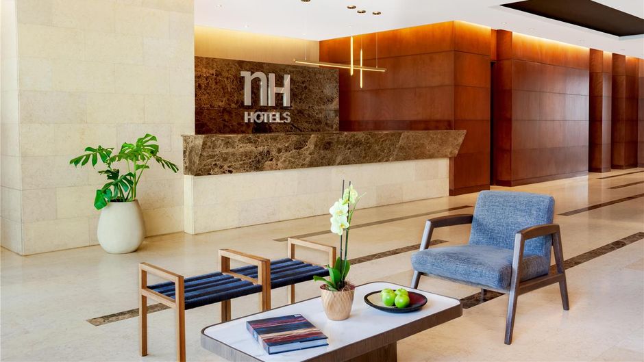 NH Bogota Pavillon Royal Lobby