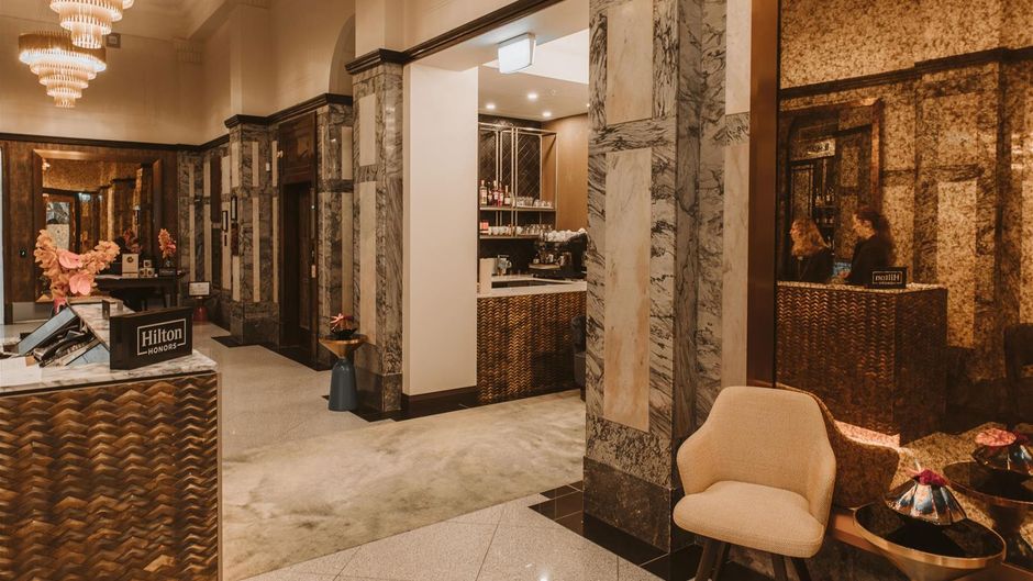 DoubleTree by Hilton Wellington Lobby