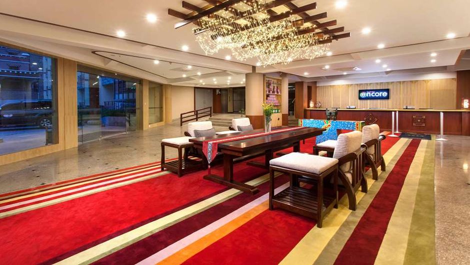 Ramada Encore Daocheng Yading Lobby