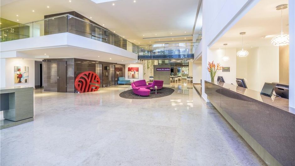 NH Collection Barranquilla Smartsuites Lobby