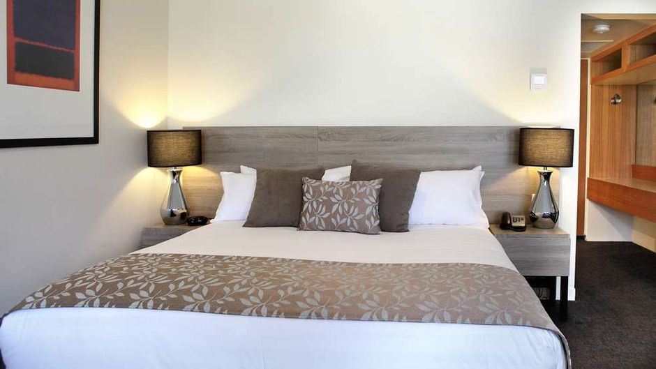 Dingley International Hotel Room