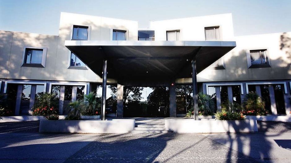 Golden Pebble Hotel Exterior