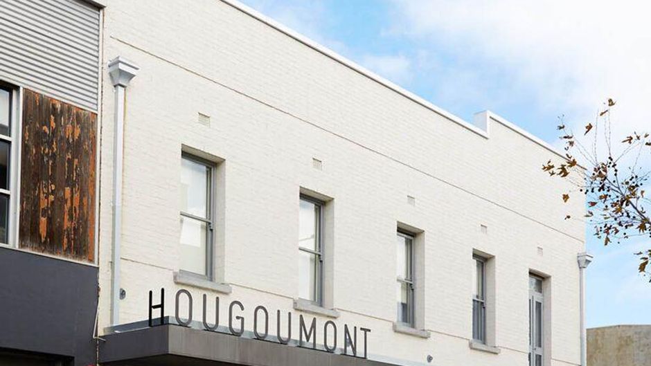 Hougoumont Hotel Exterior