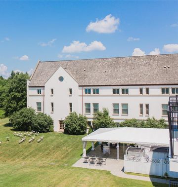 La Tourelle Hotel, Bistro, & Spa