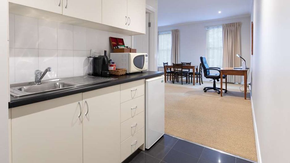 Lake Inn Ballarat Suite