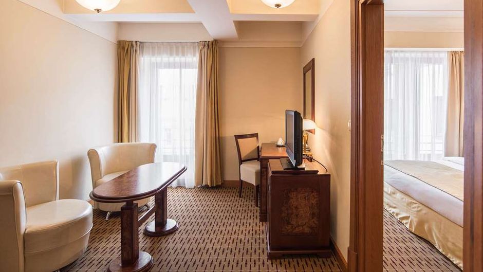 Hotel Majestic Plaza Suite