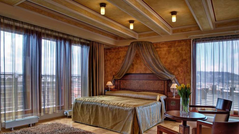Hotel Majestic Plaza Suite