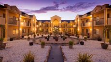 Best Western Plus Canberra Central Apart