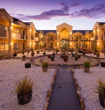 Best Western Plus Canberra Central Apart