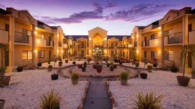 Best Western Plus Canberra Central Apart