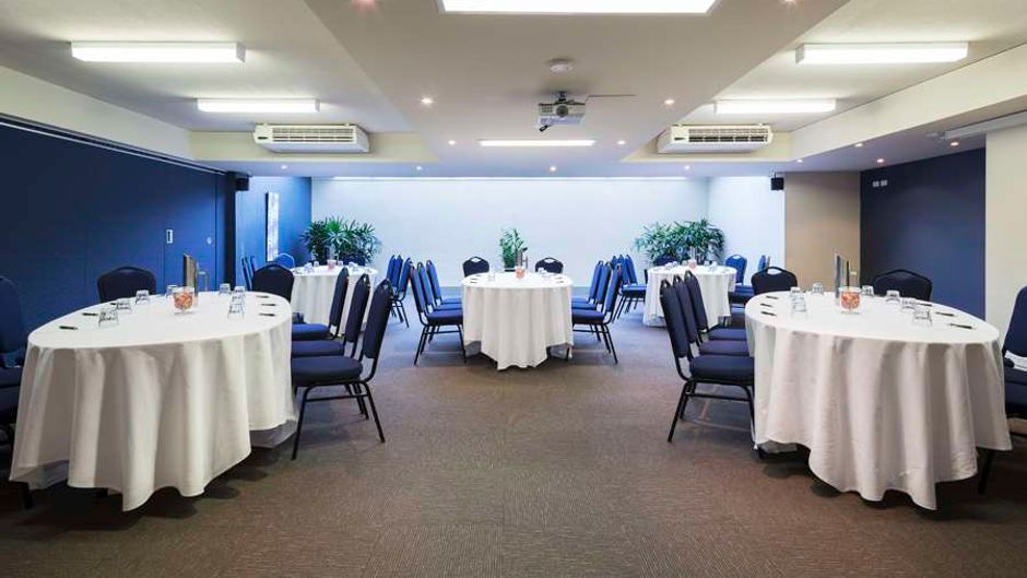 Best Western Plus Canberra Central Apart Meeting