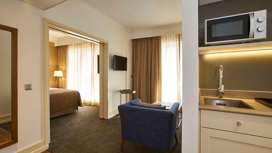 PortoBay Marques Hotel Suite