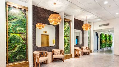 Riverwalk Plaza Hotel