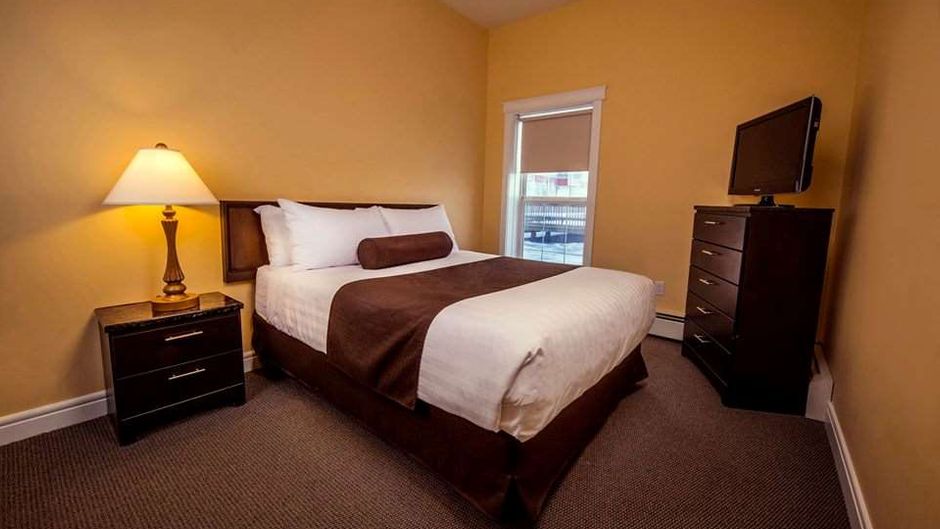 Stanton Suites Hotel Room