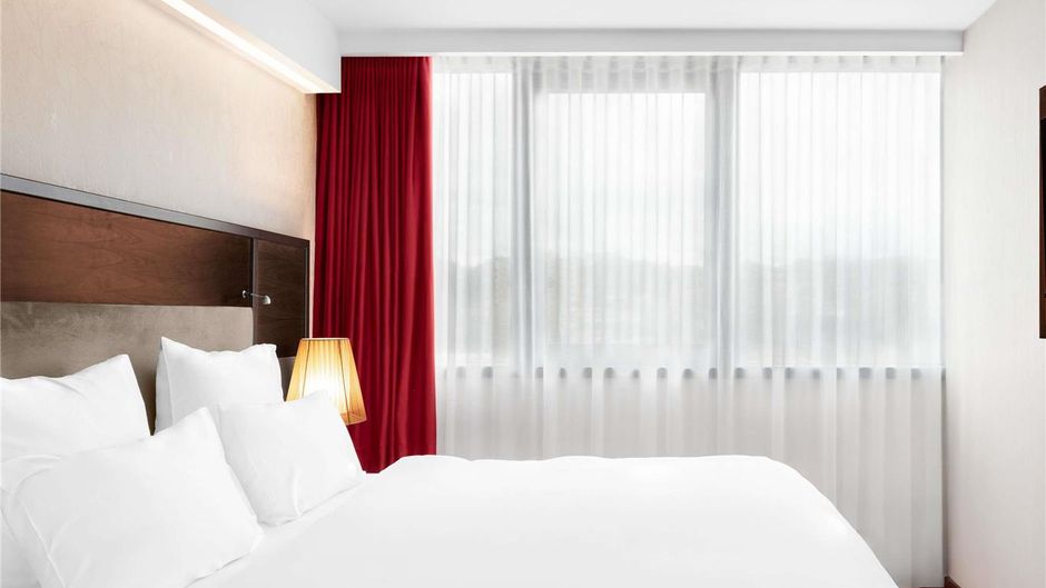 Moevenpick Hotel Sarajevo Suite