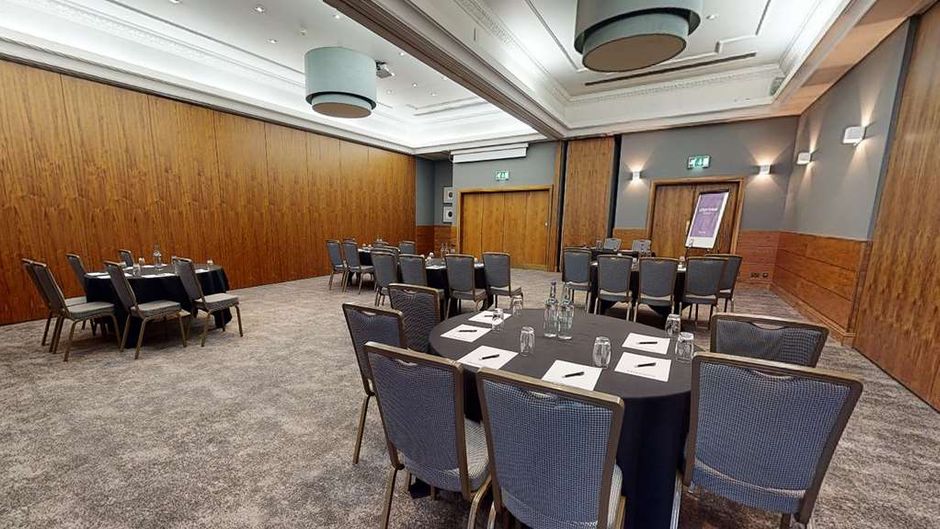 Village Hotel Chester St Davids Meeting
