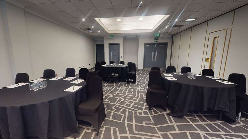 Village Hotel Birmingham Walsall Meeting